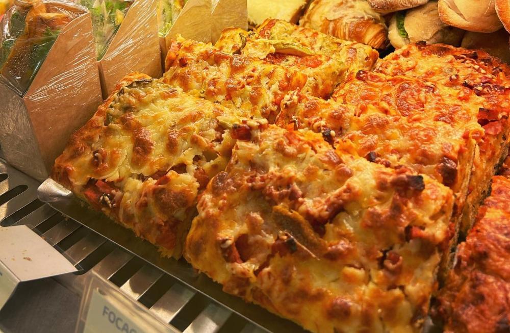 pizzas
