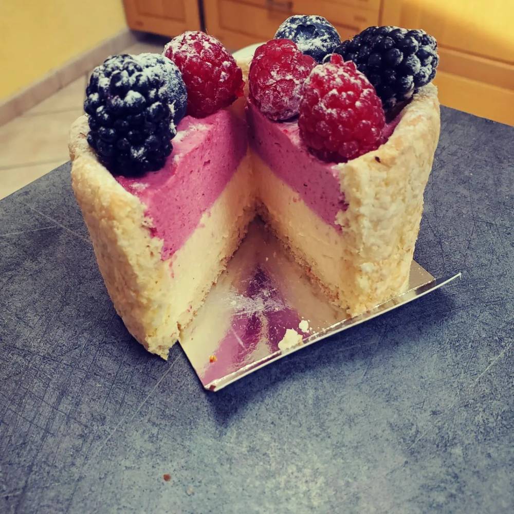 entremets individuels aux fruits rouges